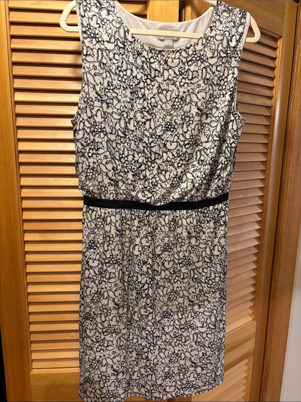 Sleeveless Black & White Floral Dress